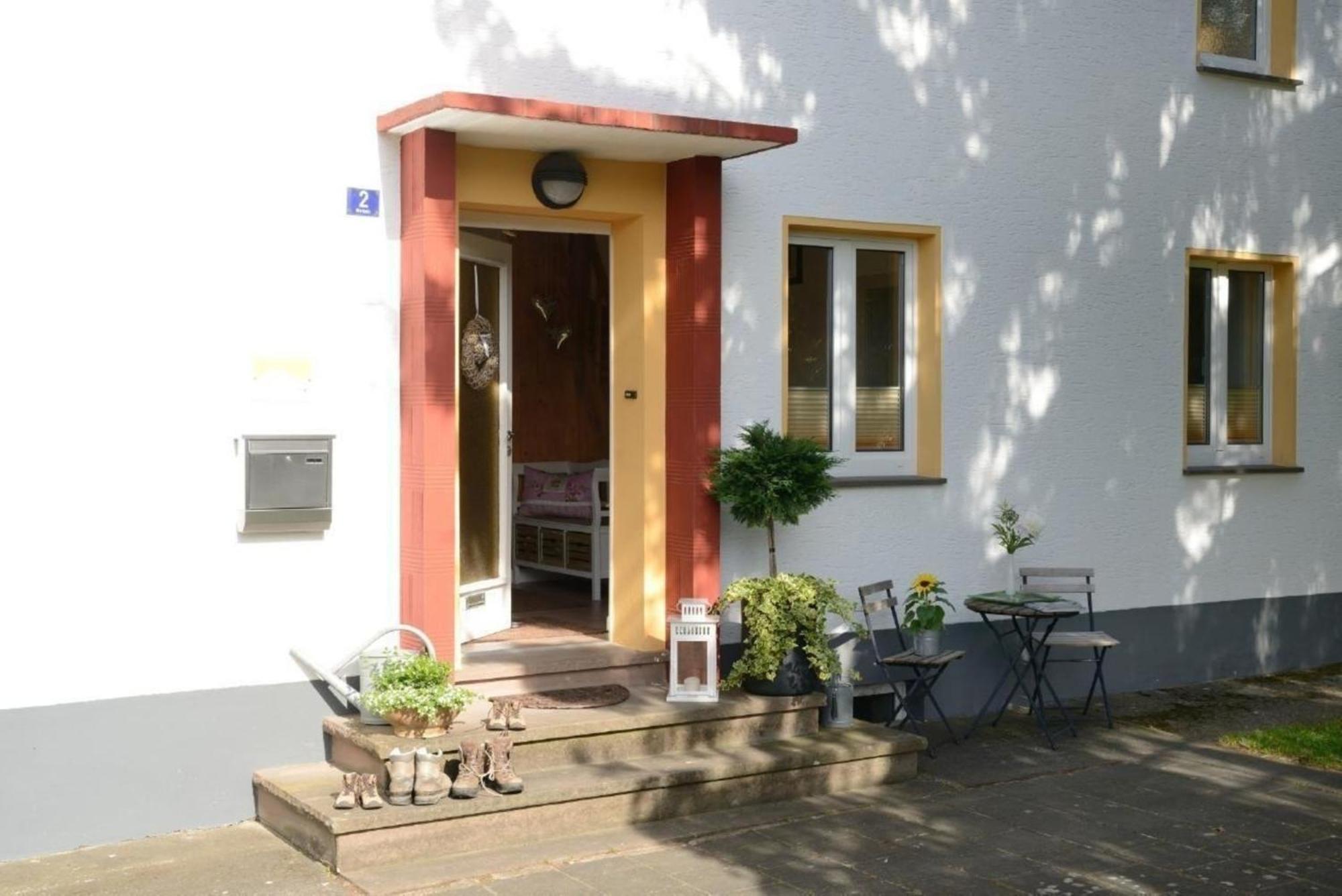 Ruhiges Ferienhaus In Lommersdorf Mit Garten Blankenheim  Ngoại thất bức ảnh